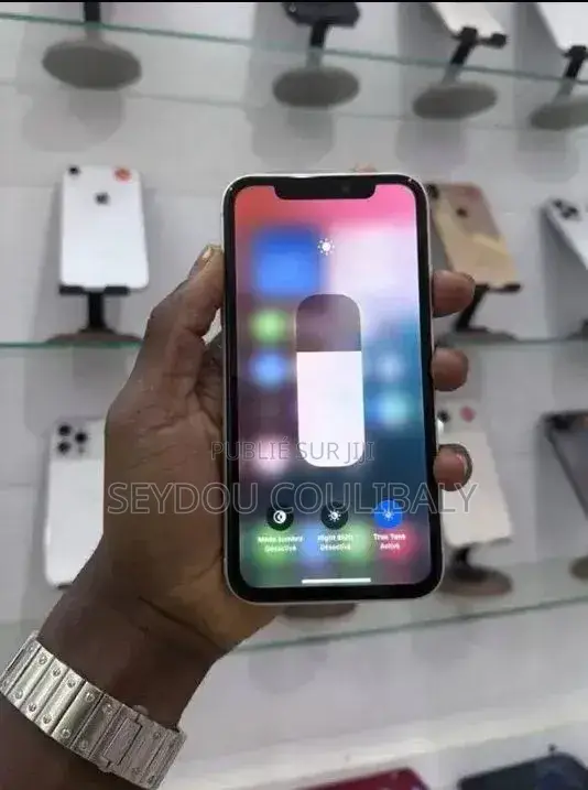Nouveau Apple iPhone 11 128 GB Blanc