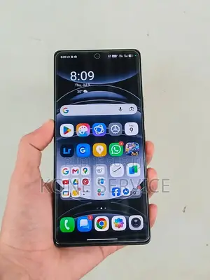 Nouveau Tecno Camon 30 Pro 5G 256 GB Noir