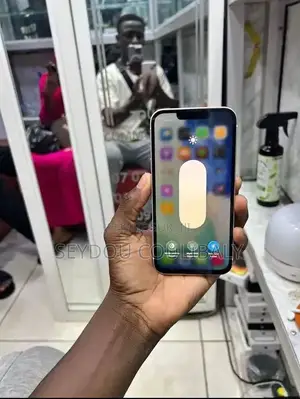 Nouveau Apple iPhone 13 128 GB Blanc
