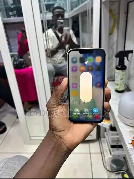 Nouveau Apple iPhone 13 128 GB Blanc