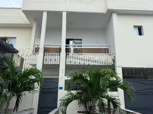 9chbre Villa dans Appartement Idéal, Yopougon à Vendre