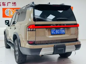 Lexus GX 550 Overtrail 2024 Beige