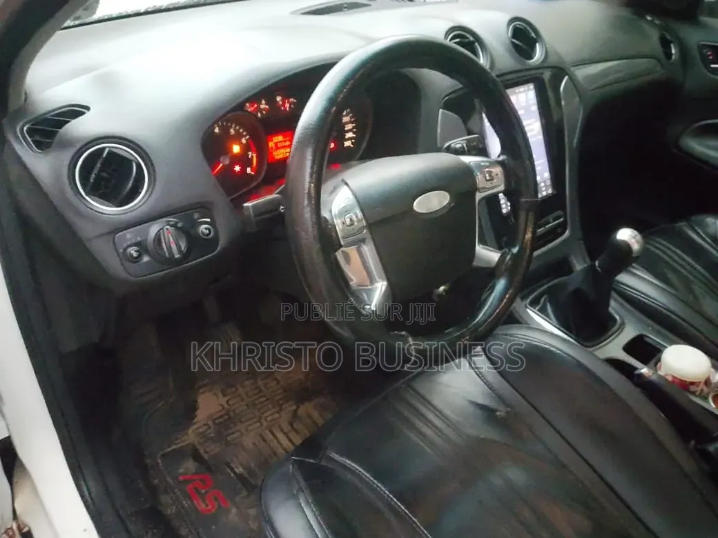 Ford Mondeo 2012 Blanc