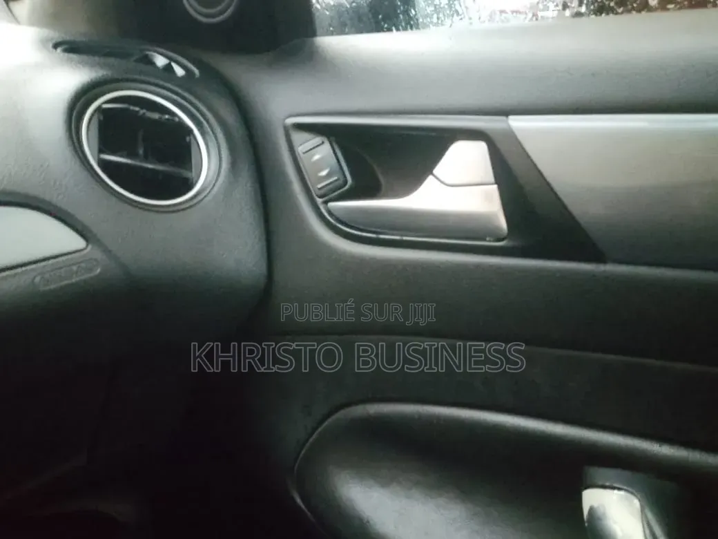 Ford Mondeo 2012 Blanc