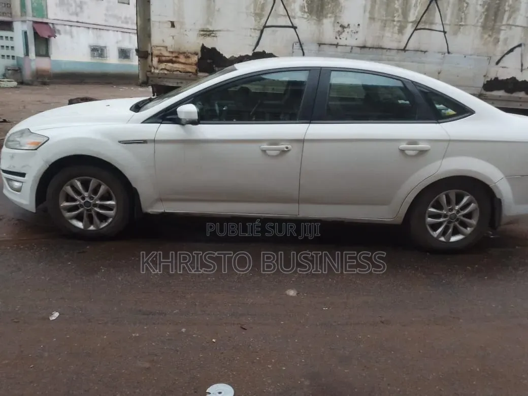 Ford Mondeo 2012 Blanc