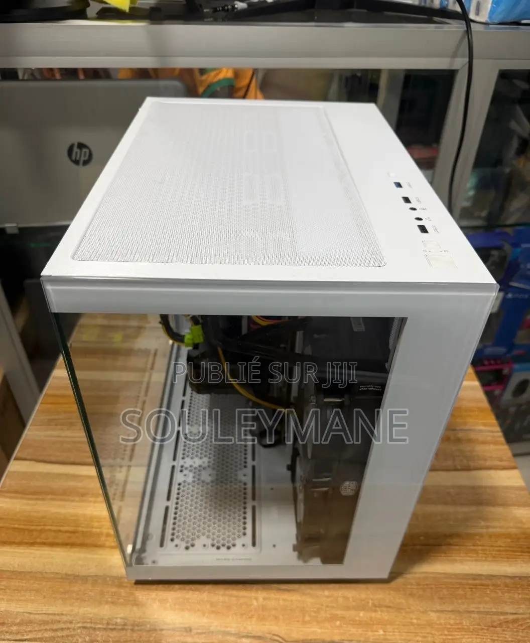 Nouveau Ordinateur de bureau MSI AG270 2PE 32GB Intel Core i7 SSD 1T
