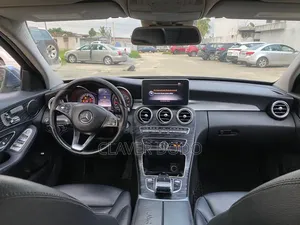 Mercedes-Benz C300 2016 Gris