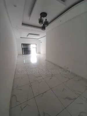 3chbre Appartement dans Deux Plateaux à Louer