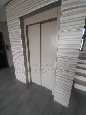 3chbre Appartement dans Deux Plateaux à Louer