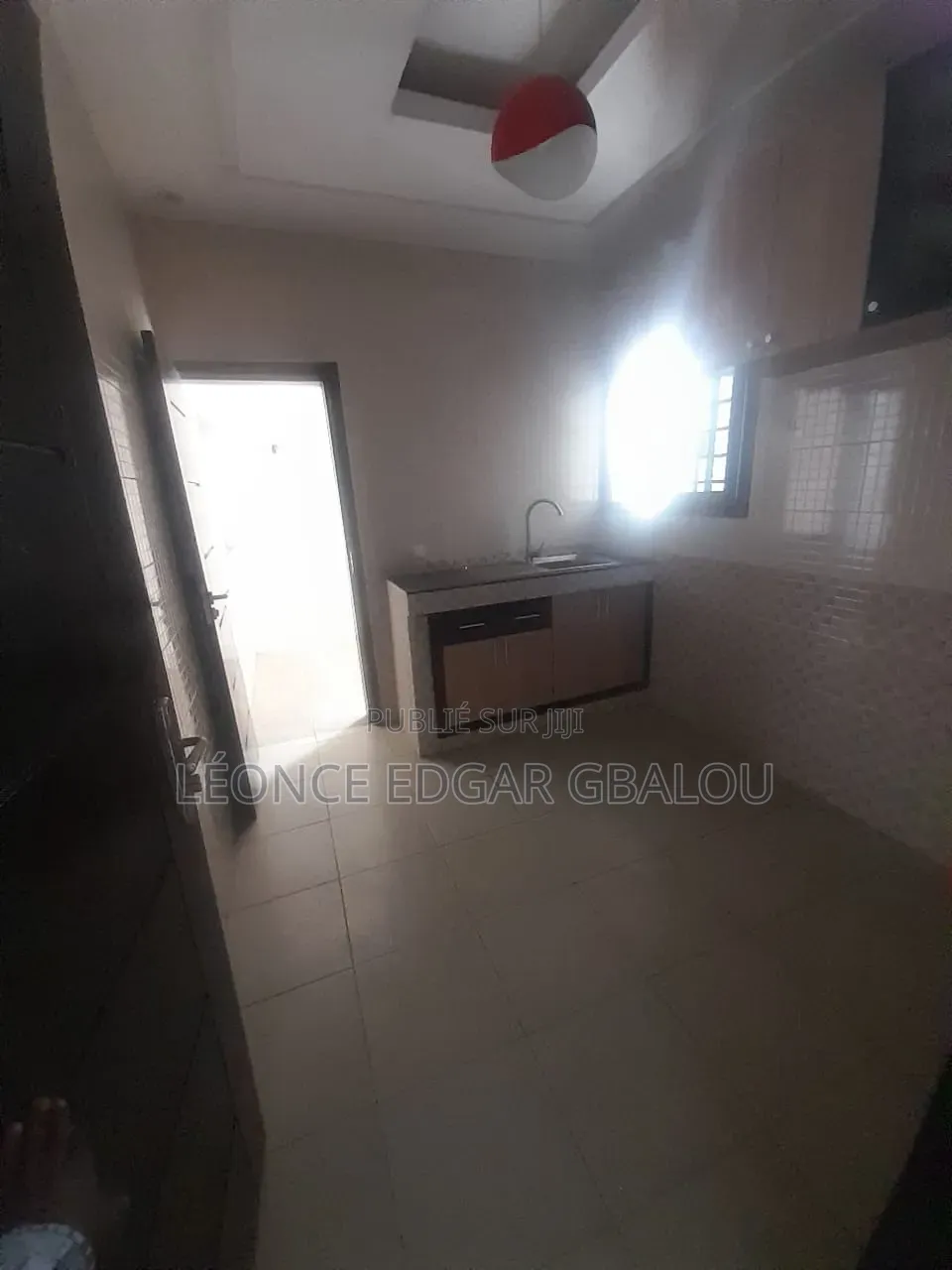 3chbre Appartement dans Deux Plateaux à Louer