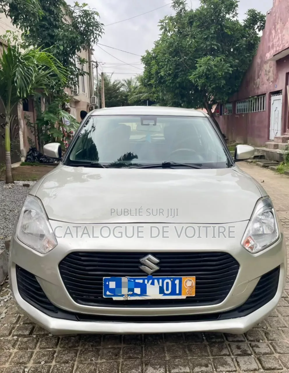 Suzuki Swift 2023 Beige