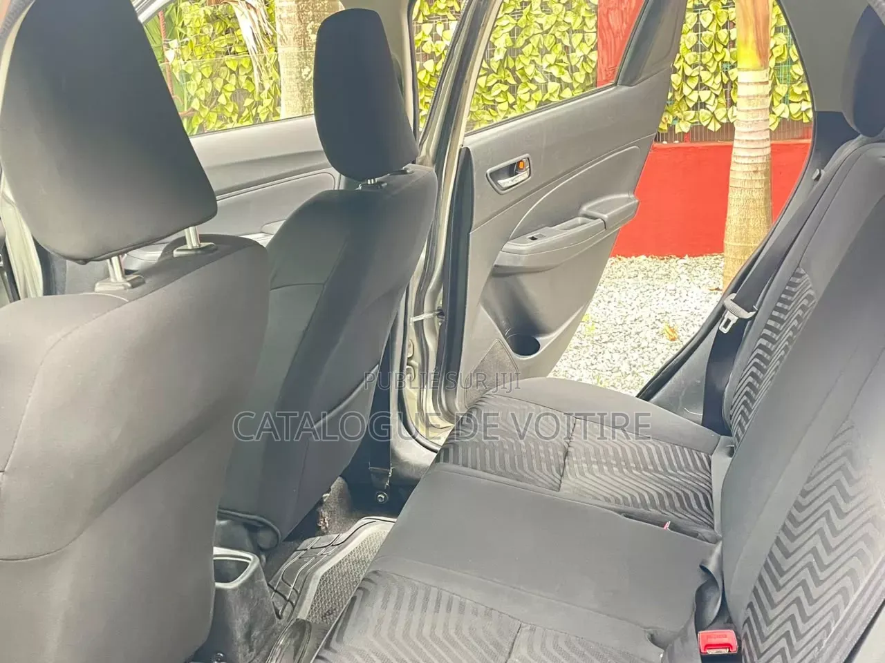 Suzuki Swift 2023 Beige