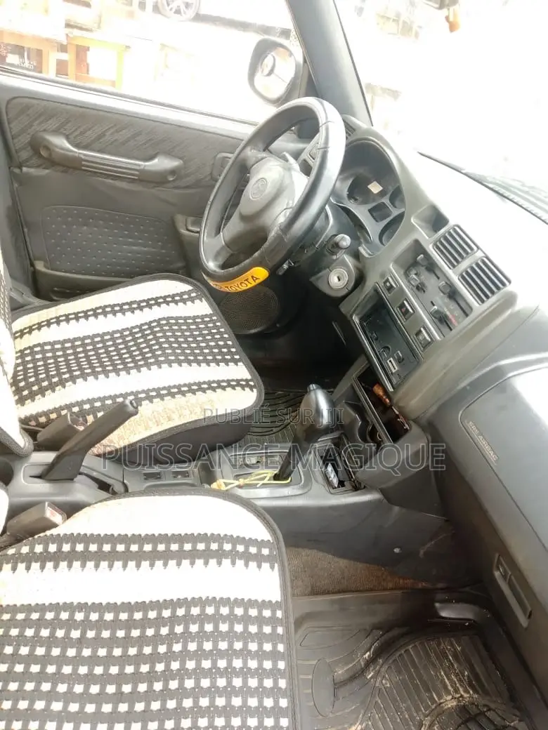 Toyota RAV4 Automatic 2003 Vert