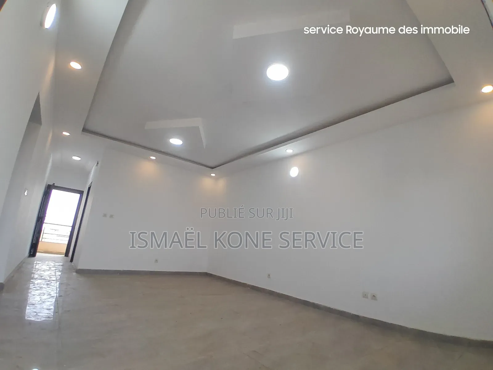 2chbre Appartement dans Service Royaume Des, Cocody à Louer