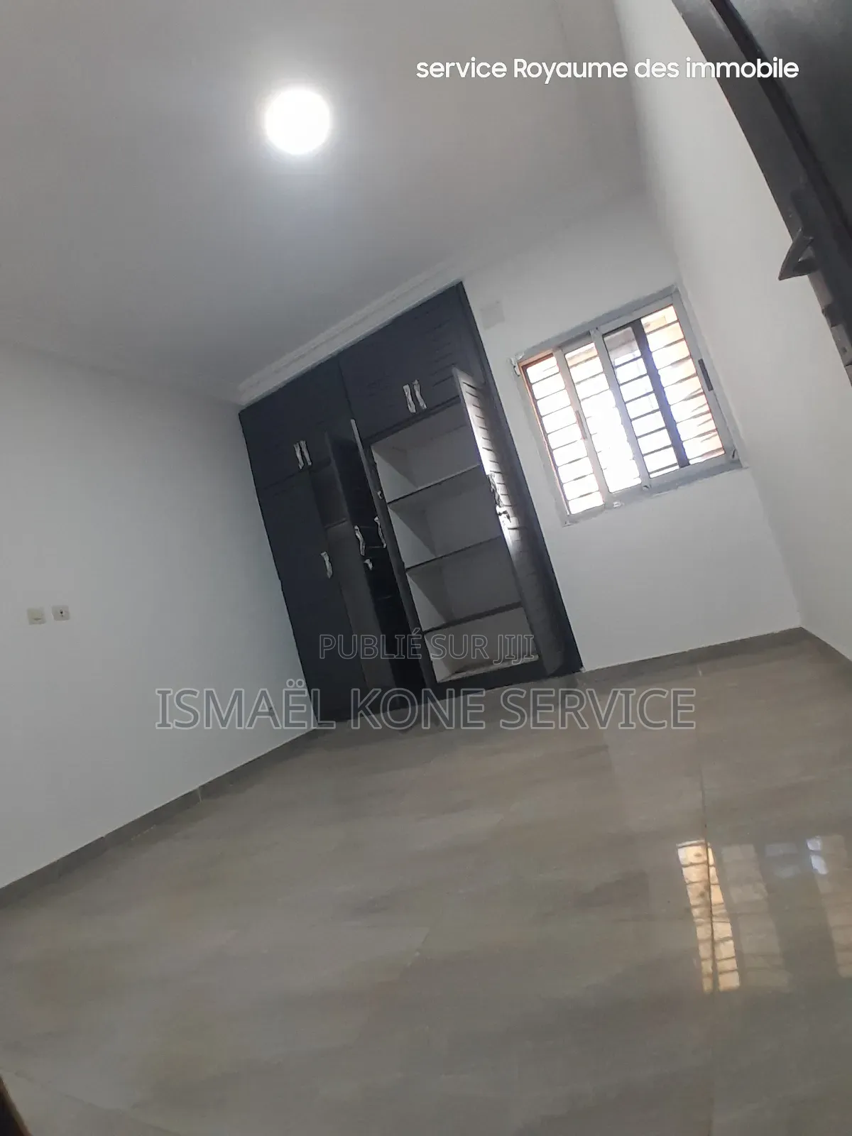 2chbre Appartement dans Service Royaume Des, Cocody à Louer