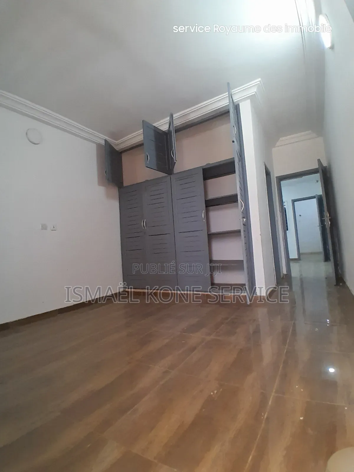 1chbre Appartement dans Service Royaume Des, Cocody à Louer