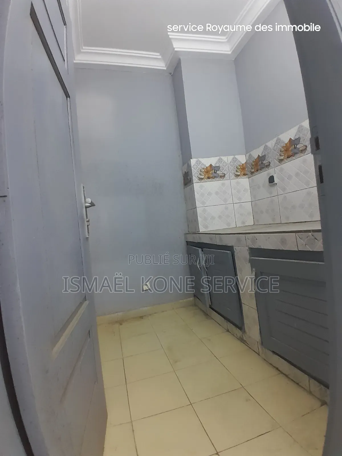 1chbre Appartement dans Service Royaume Des, Cocody à Louer