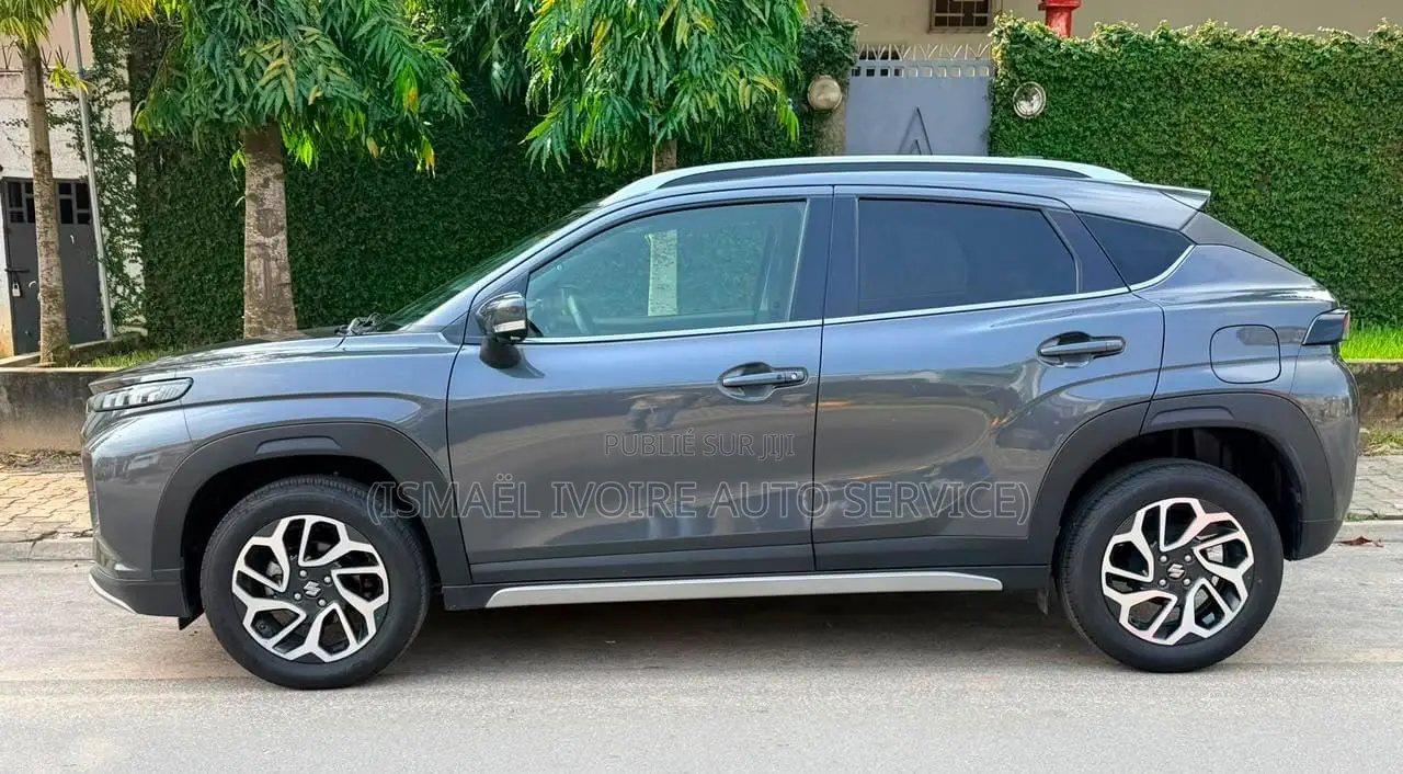 Suzuki Fronx 2025 Noir