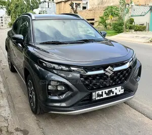 Suzuki Fronx 2025 Noir