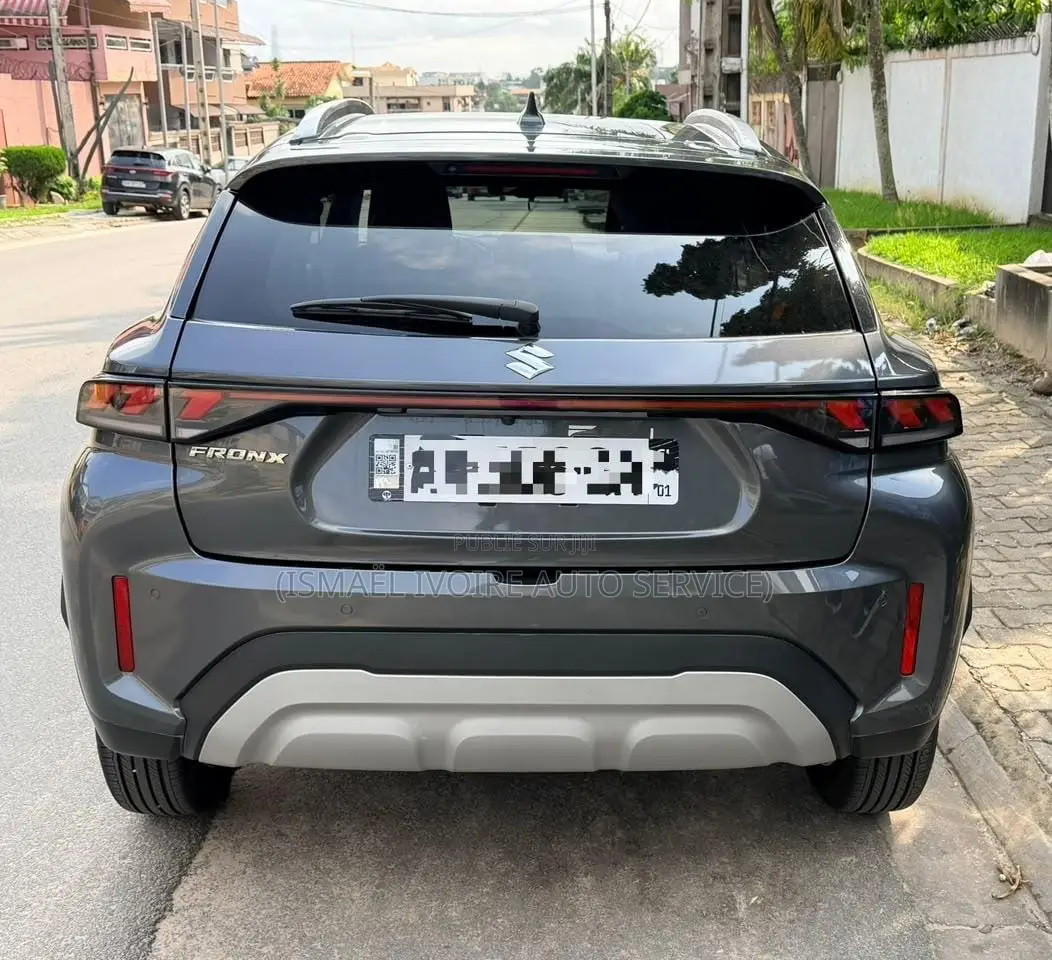 Suzuki Fronx 2025 Noir
