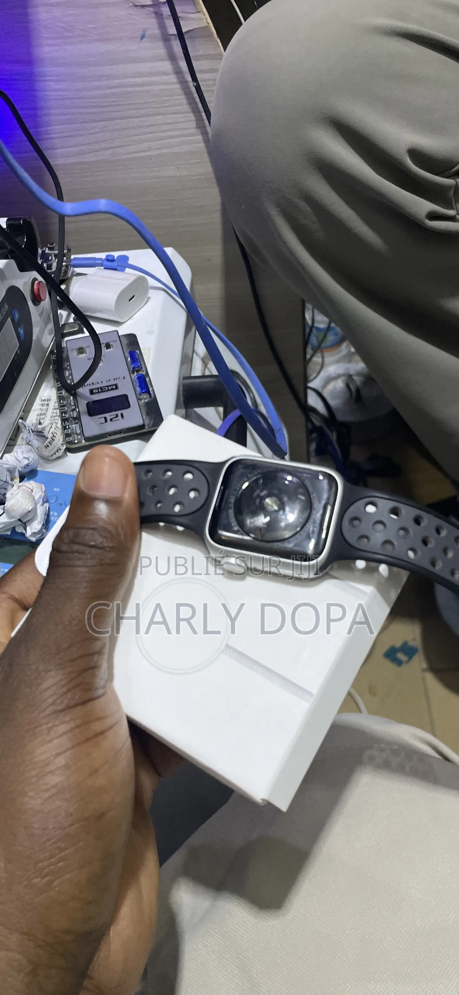Apple Watch Se 1ere Génération Très Propre 40mm
