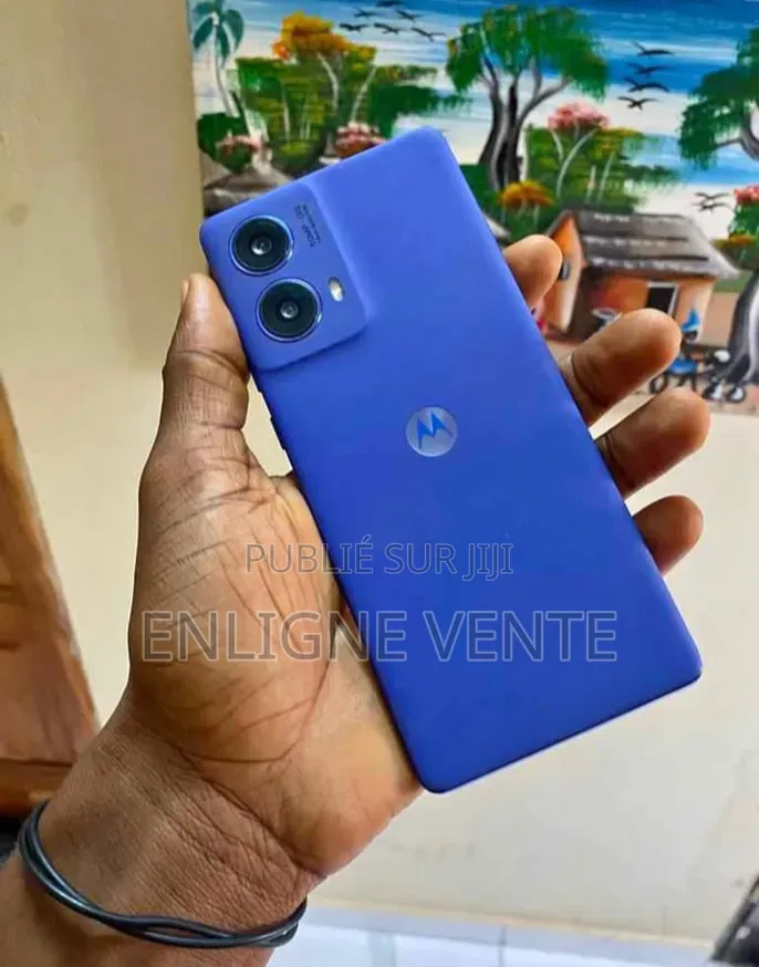 Nouveau Motorola Edge 50 256 GB Autre