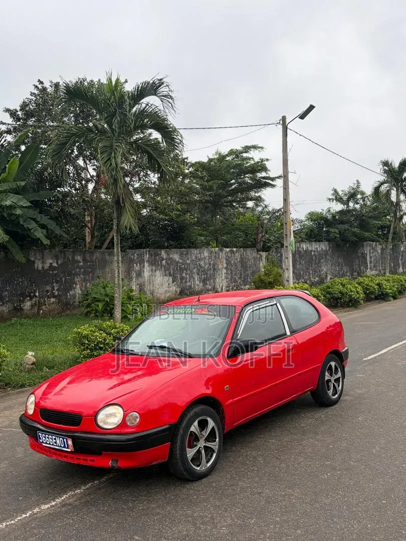 Toyota Corolla 2002 Rouge