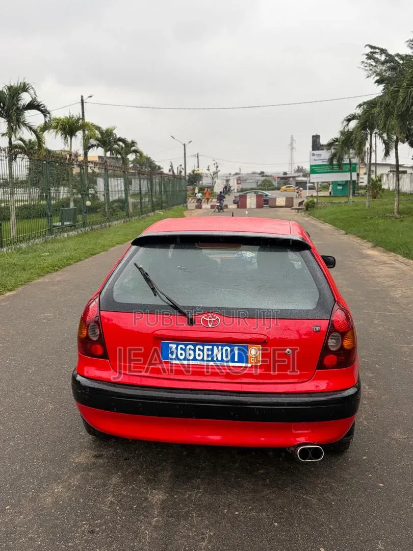 Toyota Corolla 2002 Rouge