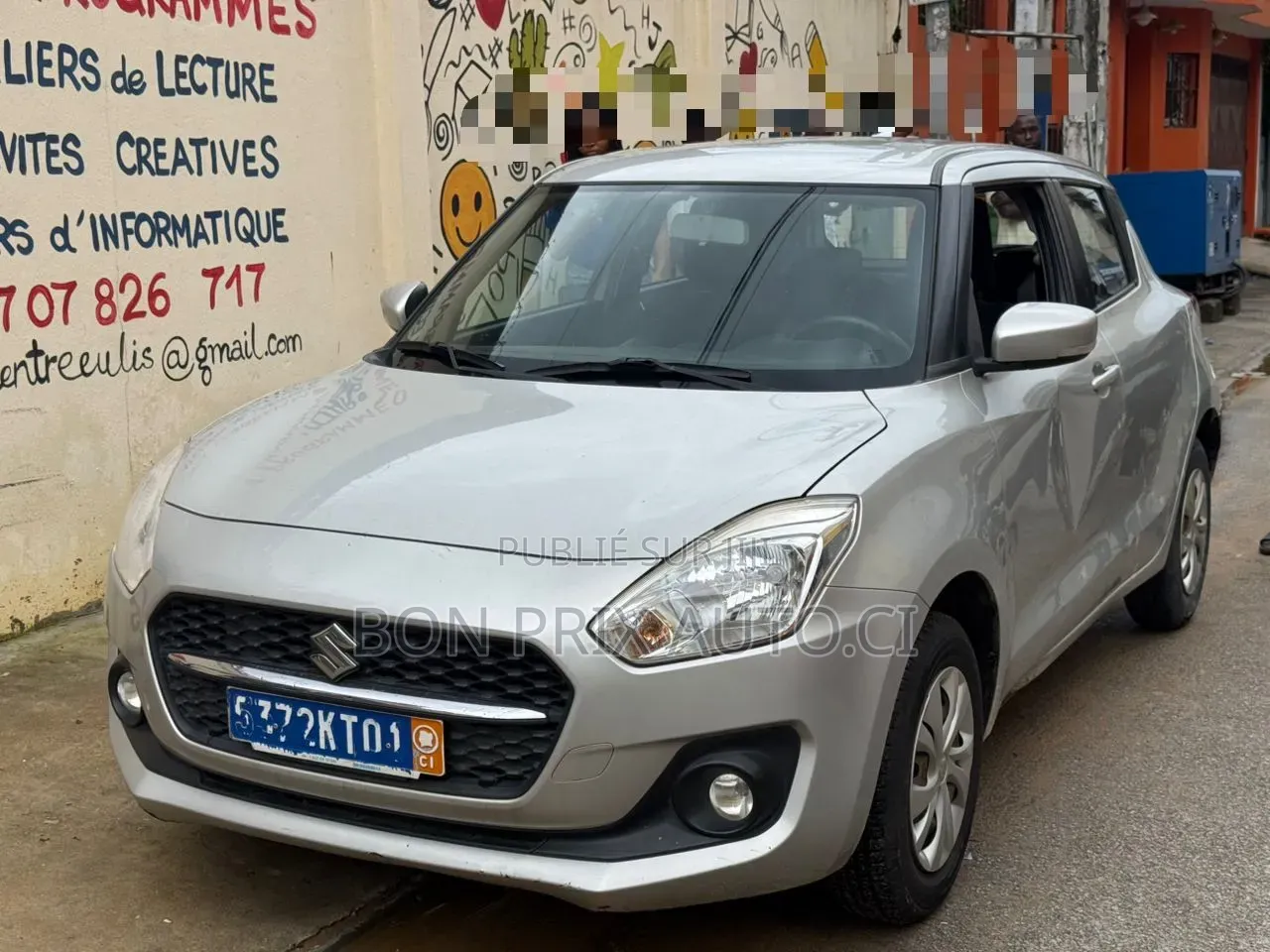 Suzuki Swift 2021 Gris