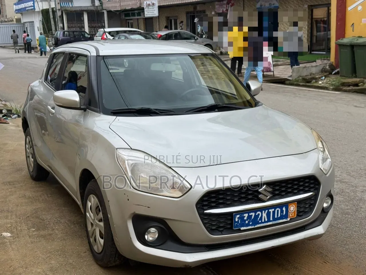 Suzuki Swift 2021 Gris