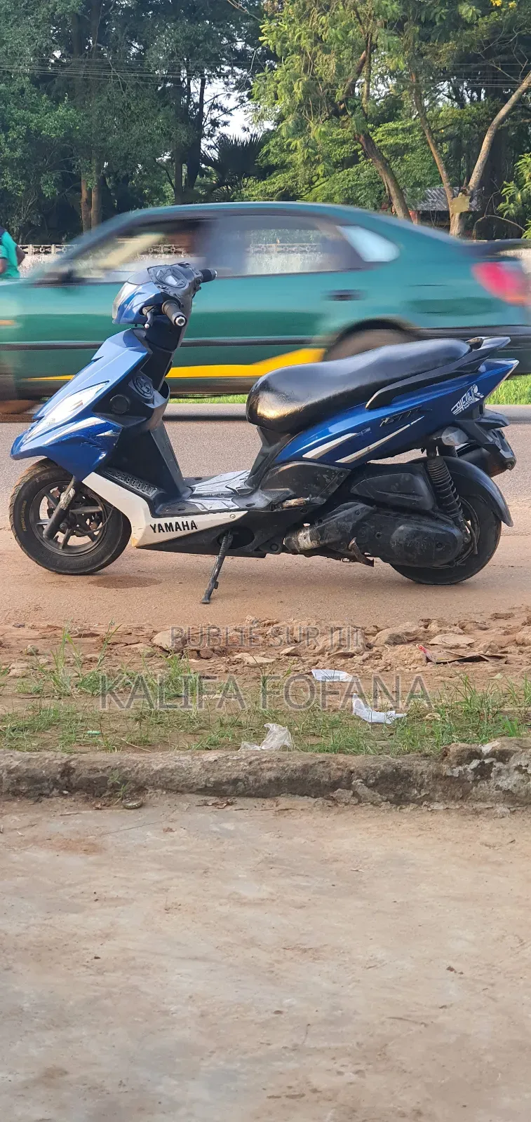 Yamaha Crux 2017 Bleu