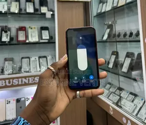 Nouveau Apple iPhone 11 64 GB Autre