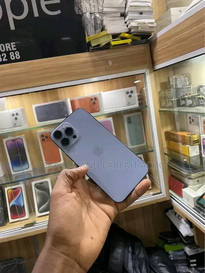 Nouveau Apple iPhone 13 Pro Max 256 GB Noir