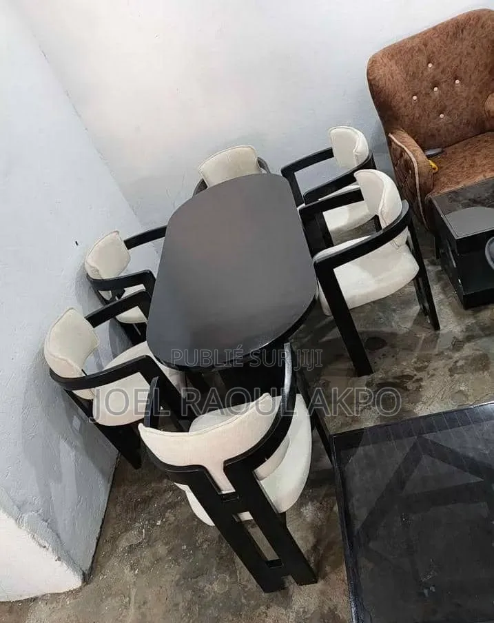 Table Chaises