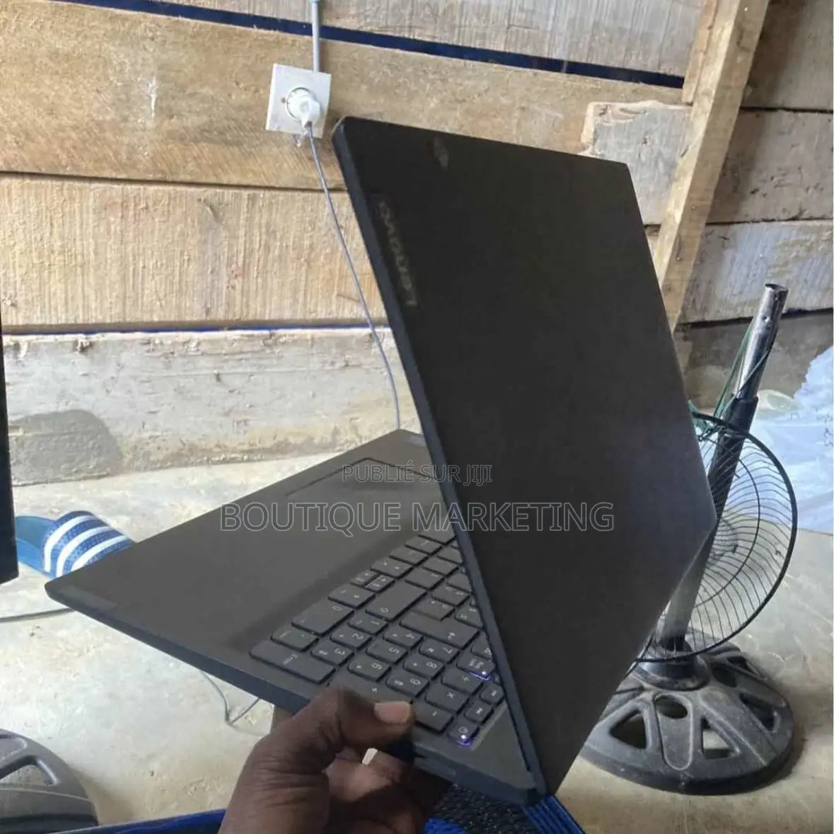 Nouveau HP 200 G4 22 All-in-One 128GB Qualcomm Snapdragon X Plus 256GB