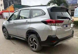 Toyota Rush 2020 Gris