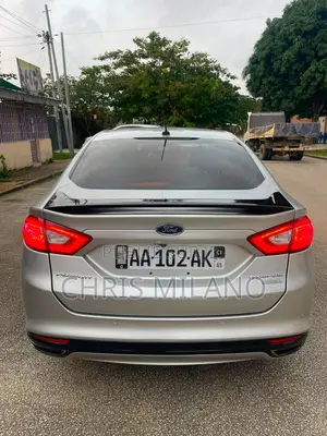 Ford Fusion 2016 Gris