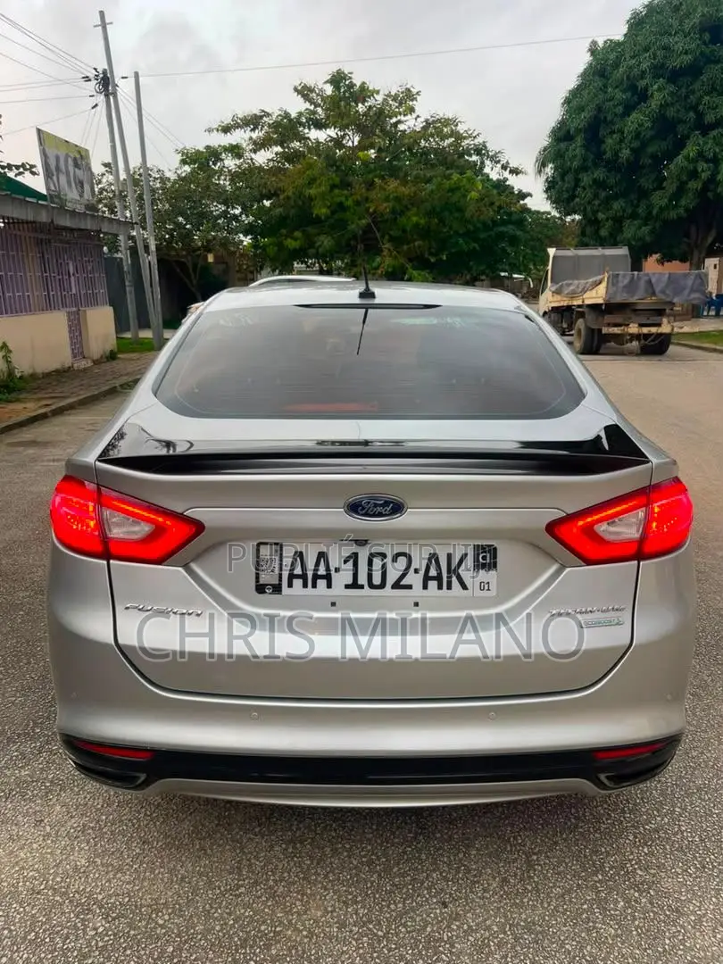 Ford Fusion 2016 Gris
