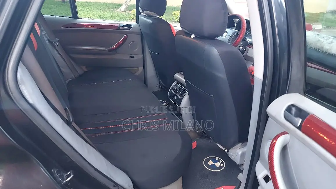 BMW X5 2006 Noir Mat