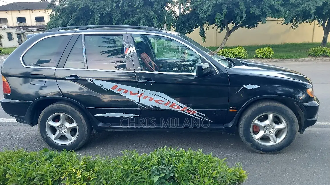 BMW X5 2006 Noir Mat