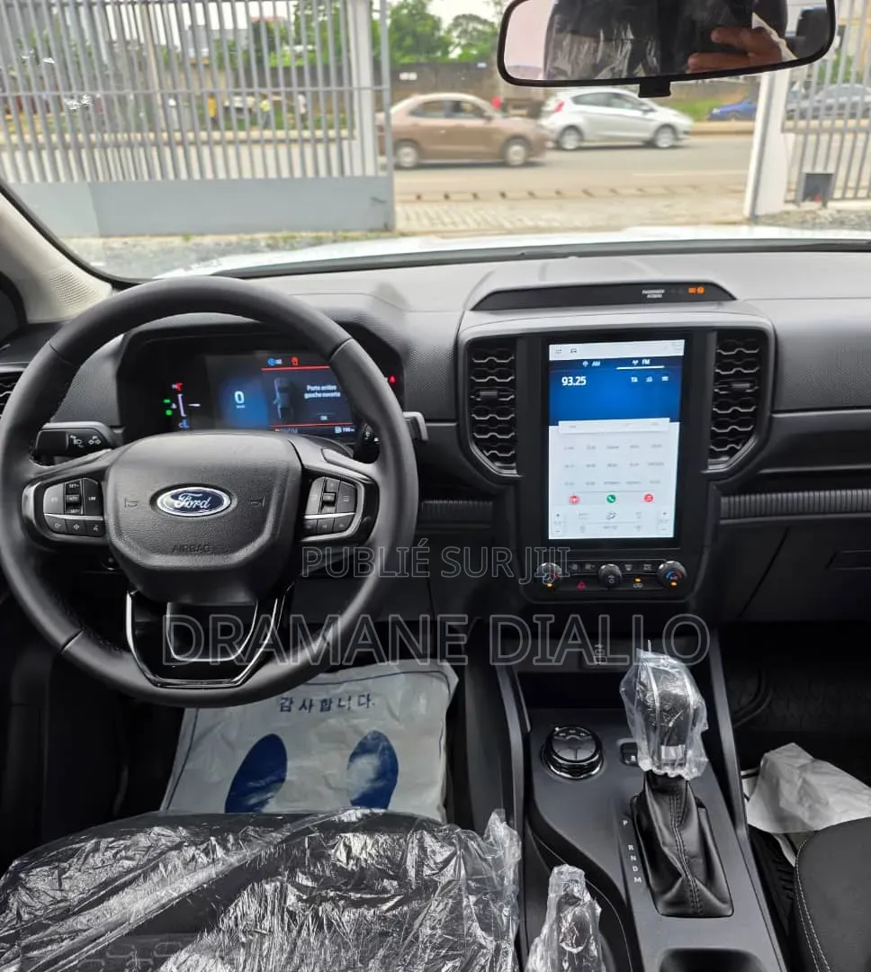 Nouveau Ford Ranger 2025 Blanc cassé