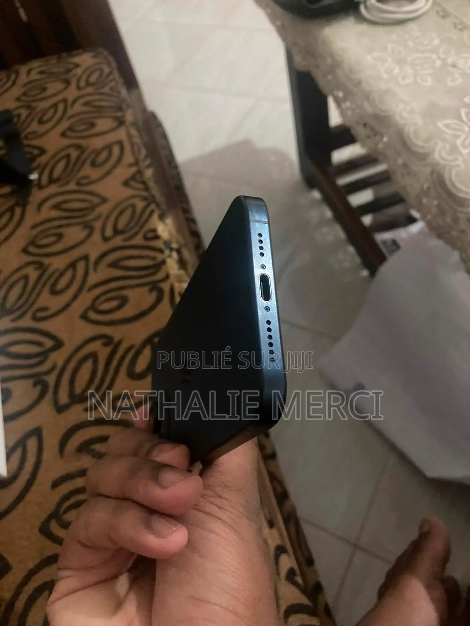 Nouveau Apple iPhone 15 Pro 256 GB Noir