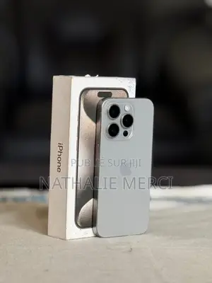 Nouveau Apple iPhone 15 Pro Max 256 GB Gris