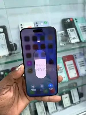 Nouveau Apple iPhone 15 Pro Max 256 GB Blanc