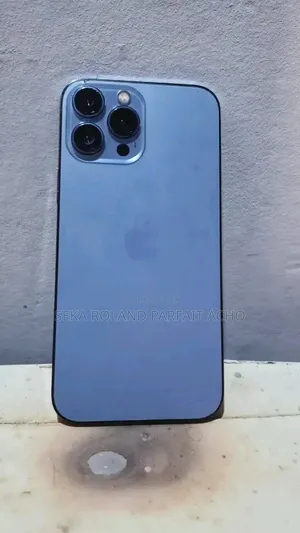 Nouveau Apple iPhone 13 Pro Max 256 GB Noir