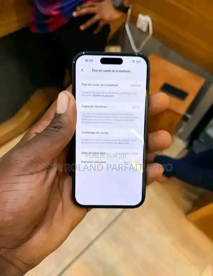 Nouveau Apple iPhone 16 Plus 256 GB Noir