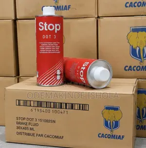 Huile(Liquide De Frein)Carton De 30 Quantité Dans Le Carton