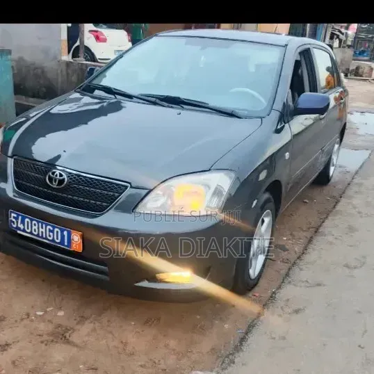 Toyota Corolla 2004 Noir