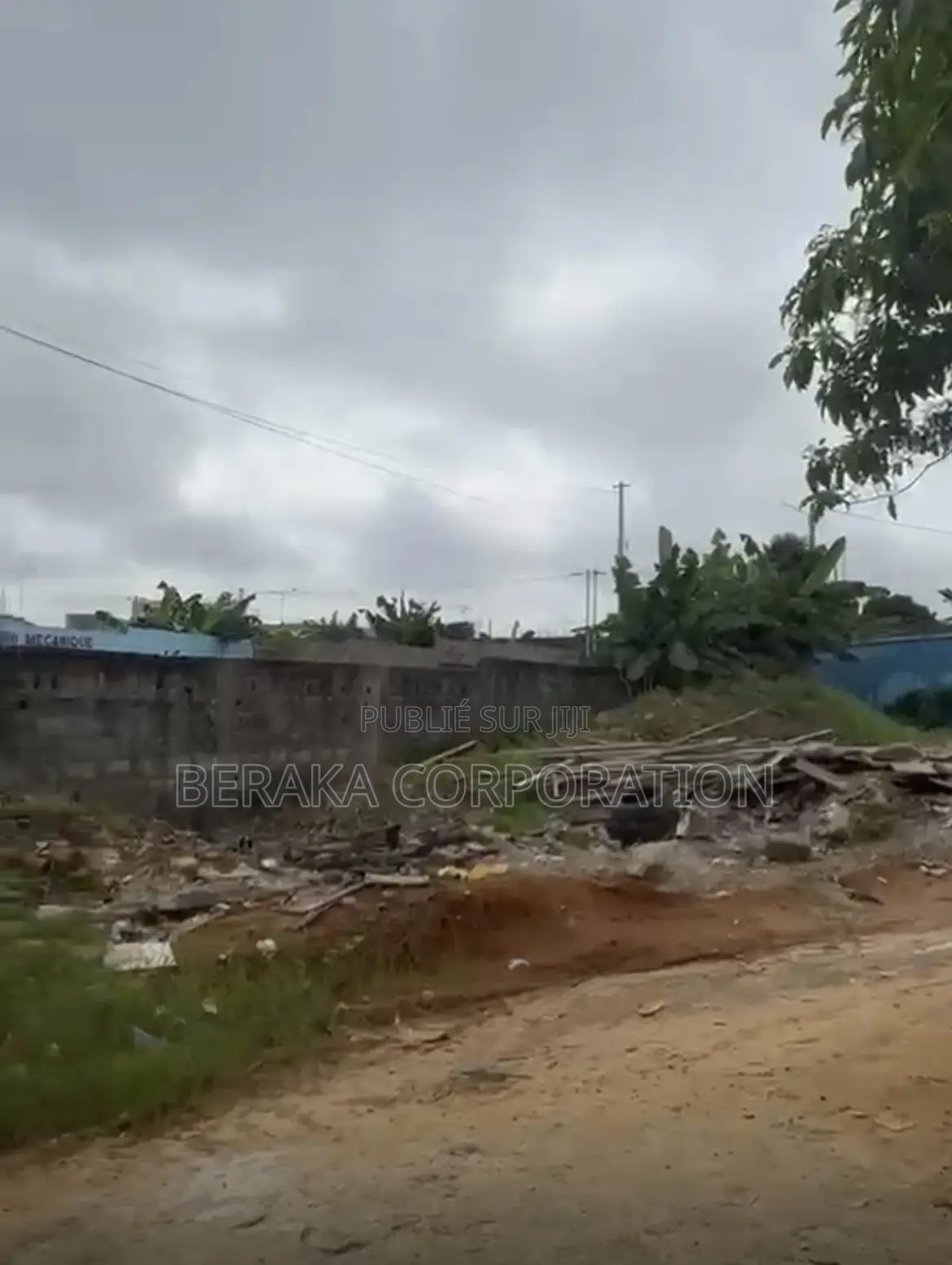 5chbre Duplex dans Beraka Corporation, Cocody à Vendre