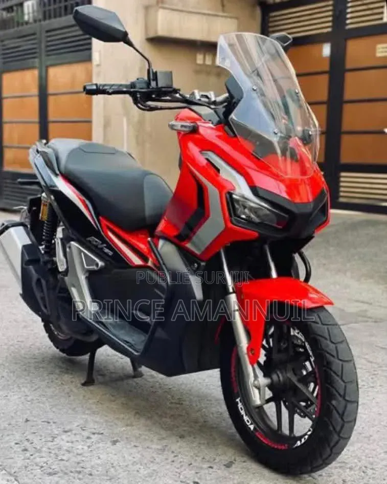 Nouveau Yamaha NMAX 155 2024 Argenté